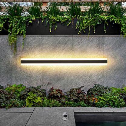 Sleek IP65 Waterproof Outdoor Wall Lamp