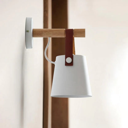 Pure Scandinavian Wall Lamp – Elegant Wood