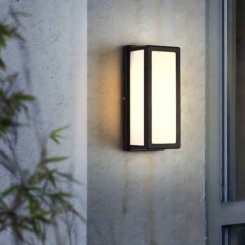 The Retro Delight Outdoor Wall Lamp