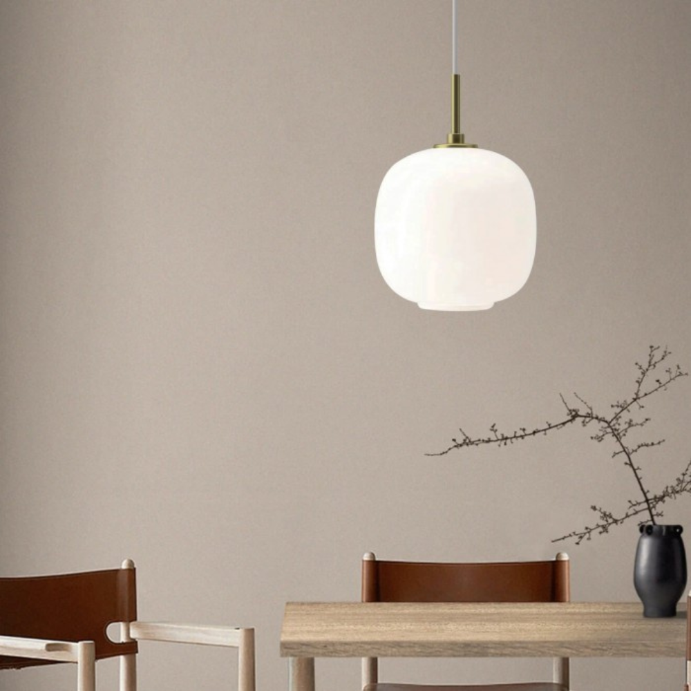 La lampe de plafond Ethereal Orb