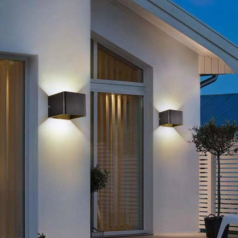 Lámpara de pared exterior LED cuadrada ajustable moderna