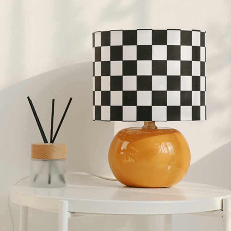 Classic Checkerboard Glass Table Lamp