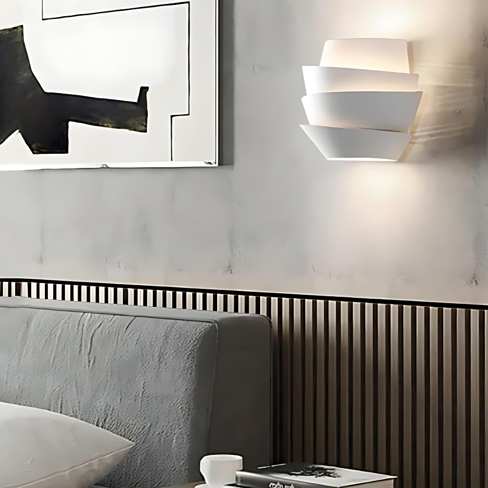 Scandi Light Wandlampe – Schlankes Eisen-Design