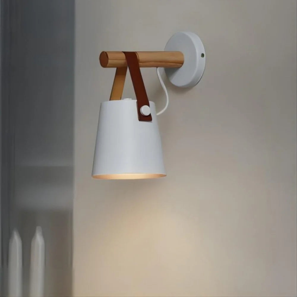 Pure Scandinavian Wall Lamp – Elegant Wood