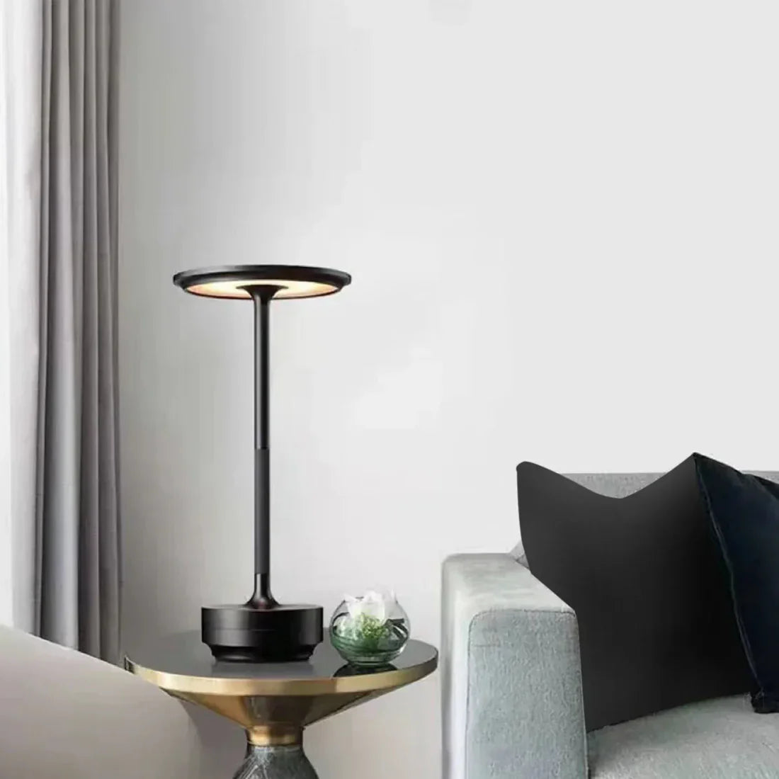 Savoy Elegance Wireless Table Lamp