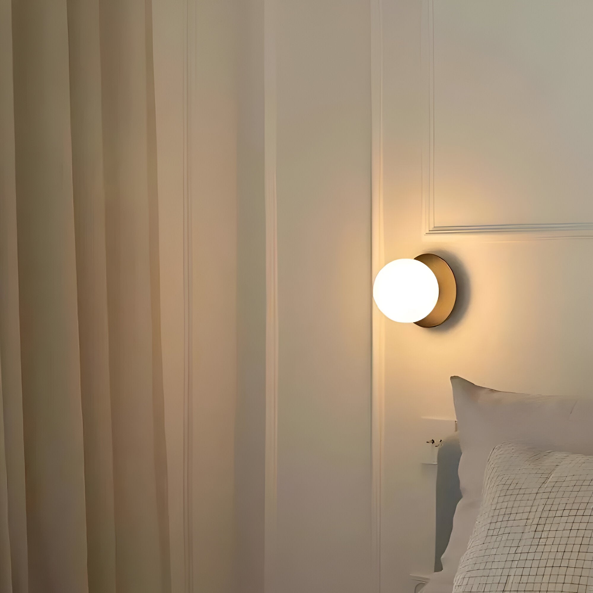 The Brilliant Dawn Wall Lamp