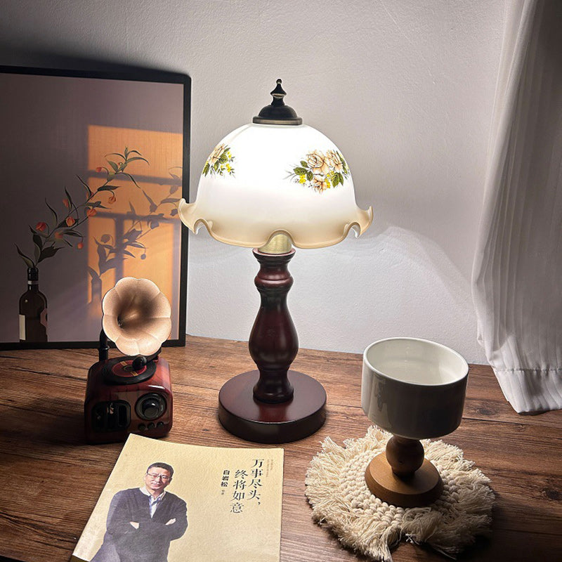 Lampe de table en bois et verre dôme oriental