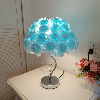 Lampe de table en tissu en fer à fleurs créatives