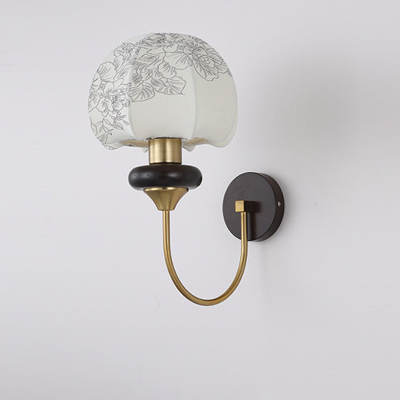 Traditionelle Musterstoff-Wandlampe