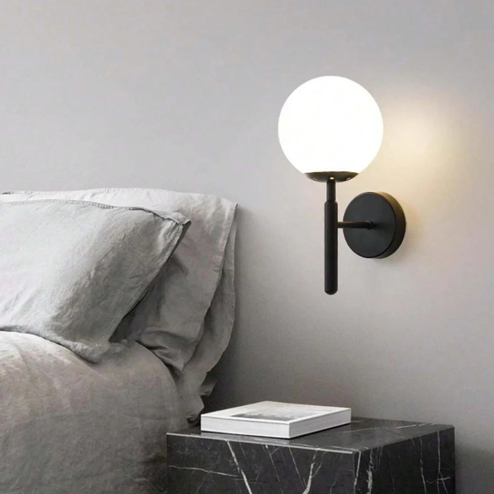 La lampe murale Milky Glow