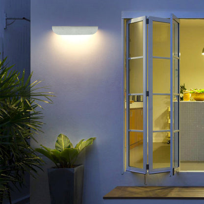 Modern Waterproof Curved Outdoor Wall Light