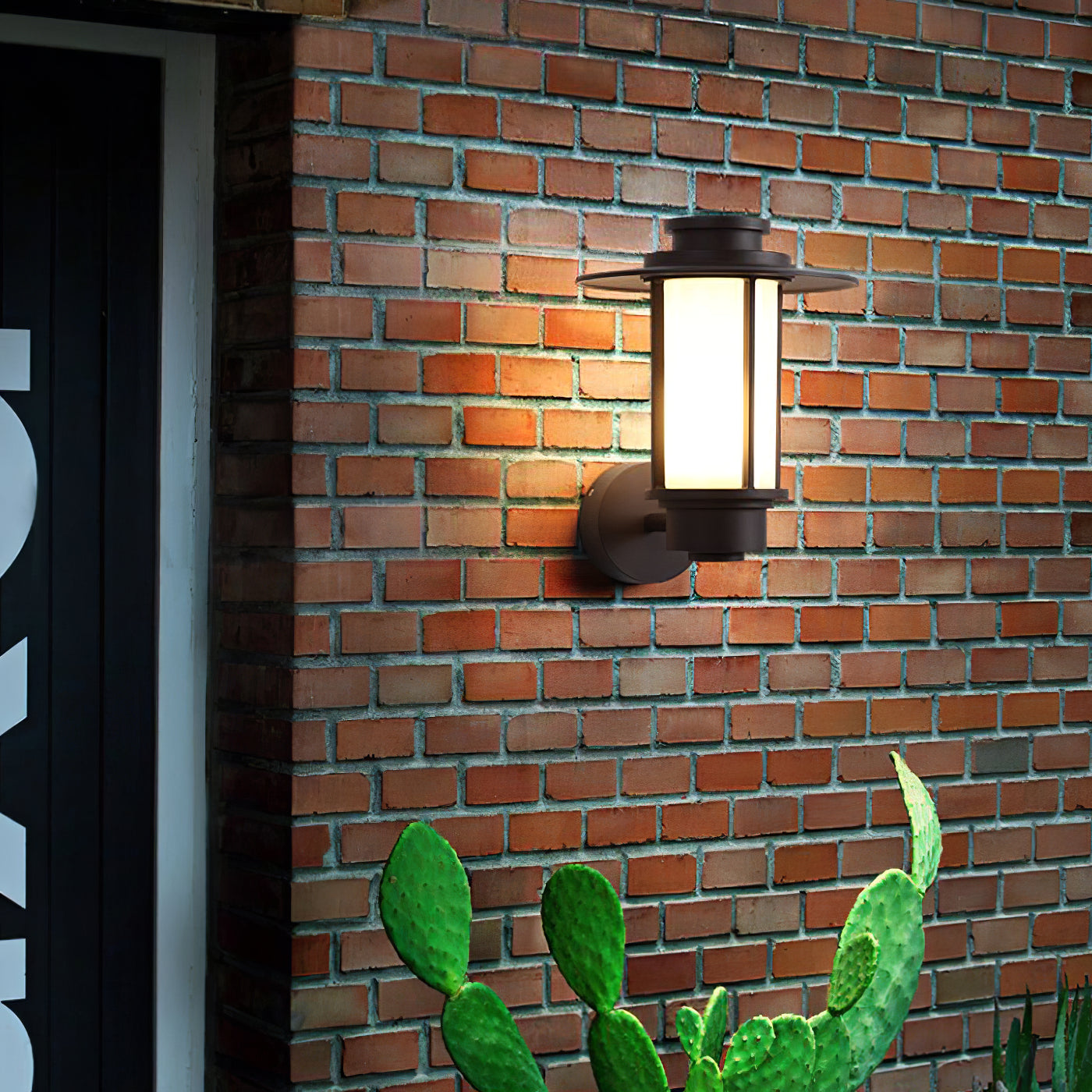 Retro Anaia Outdoor Wall Light