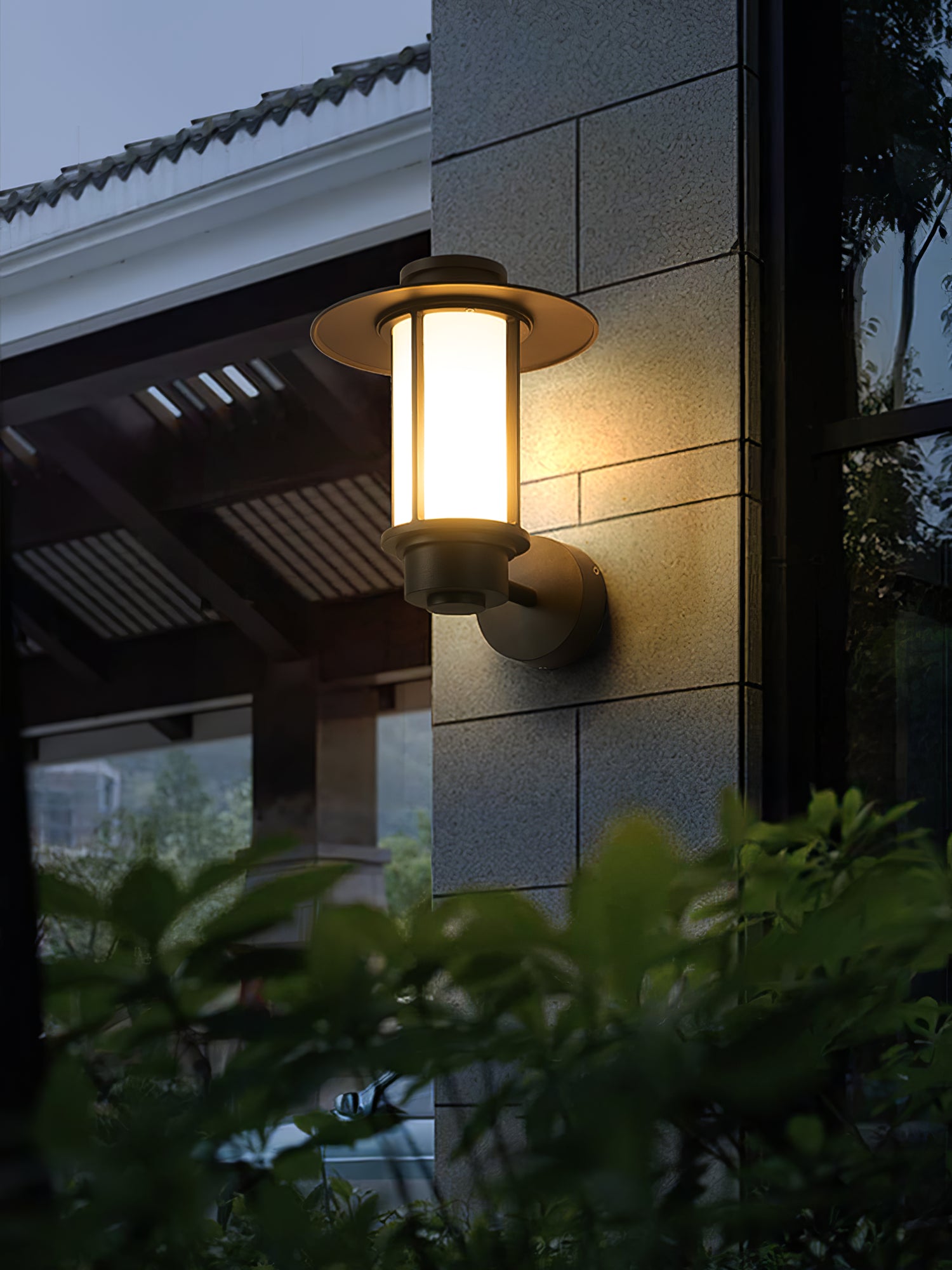 Retro Anaia Outdoor Wall Light