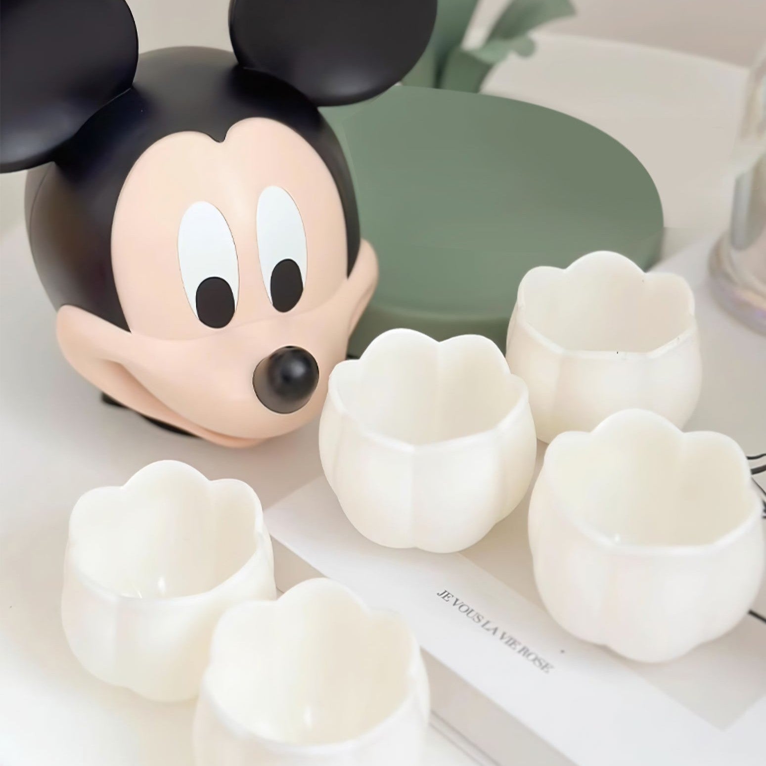 Bell Orchid Nordic Iron Glass Flower Table Light