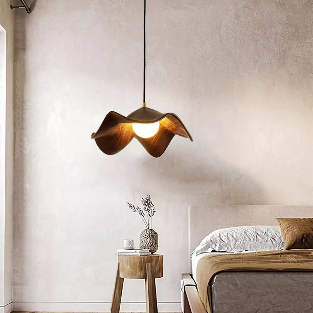 Lotus Flow Casita Resin Pendant Light
