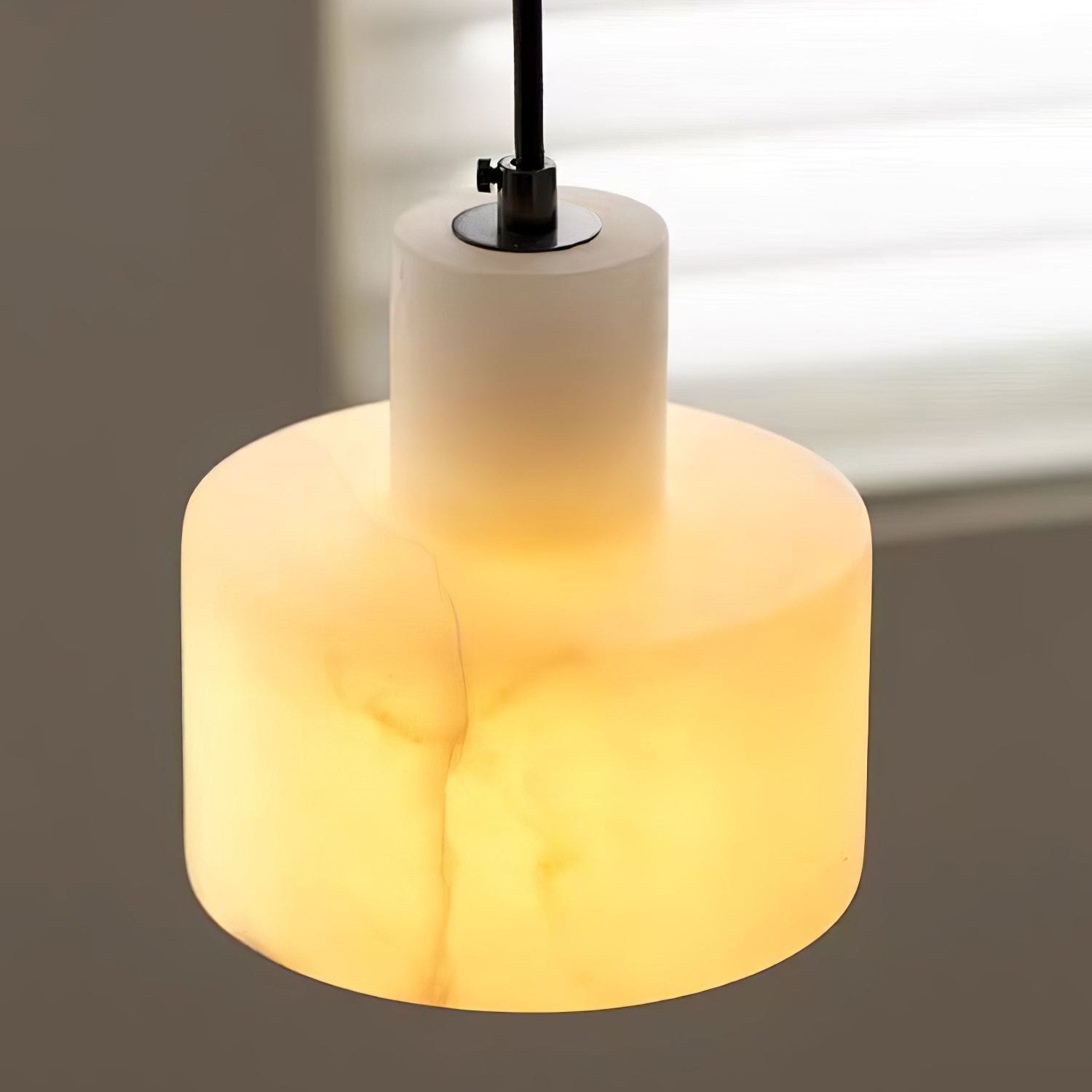 Lampe suspendue en albâtre cylindrique