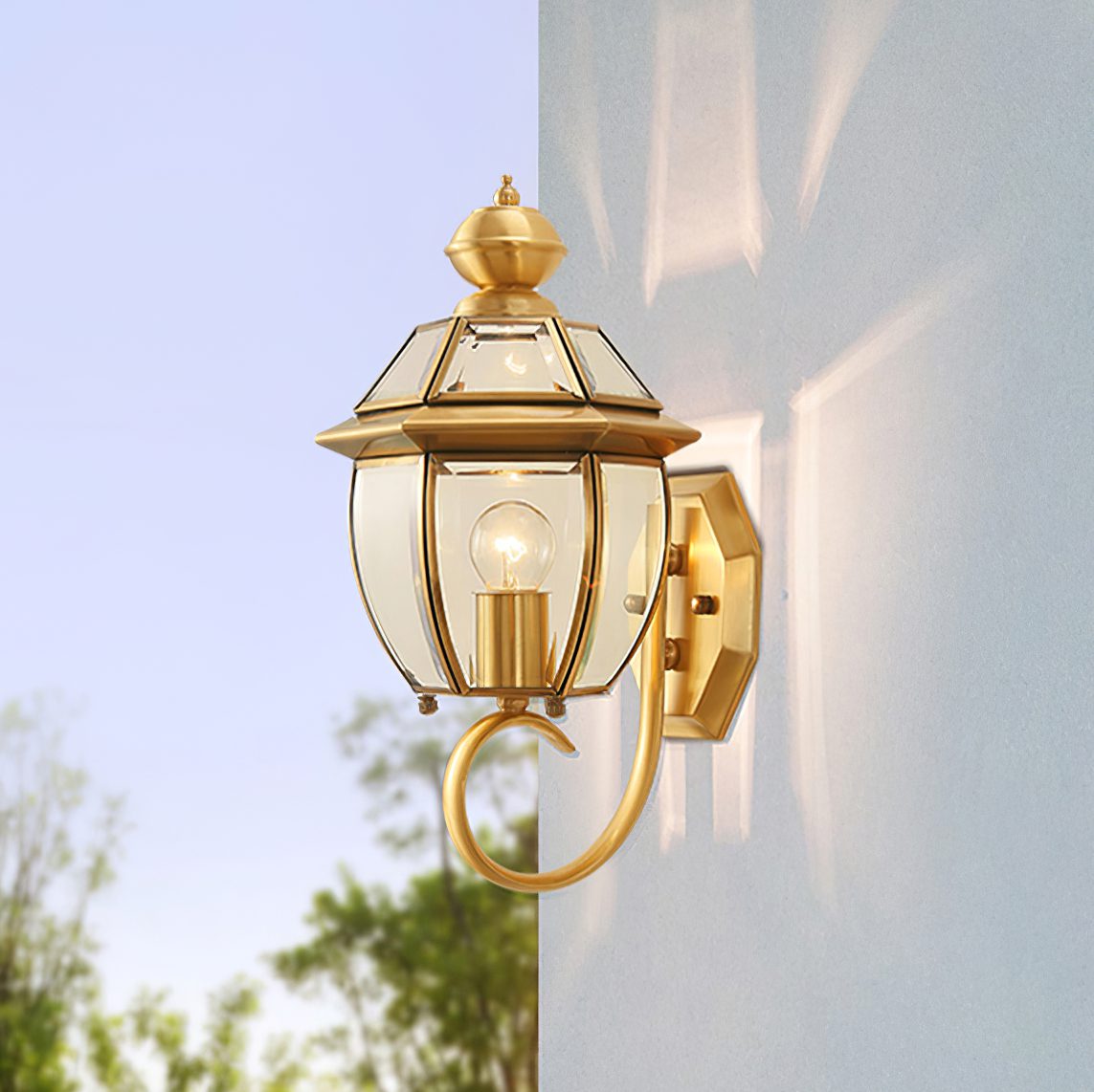 Antique Brass Retro Outdoor Wall Lamp