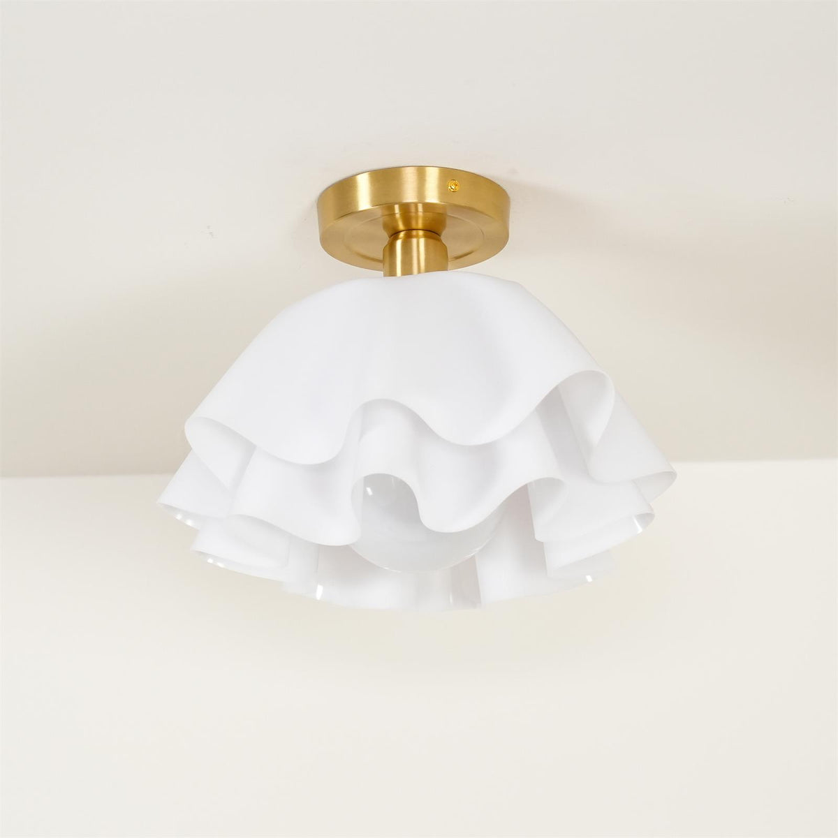 Lustra Pleated Retro Brass Acrylic Ceiling Light