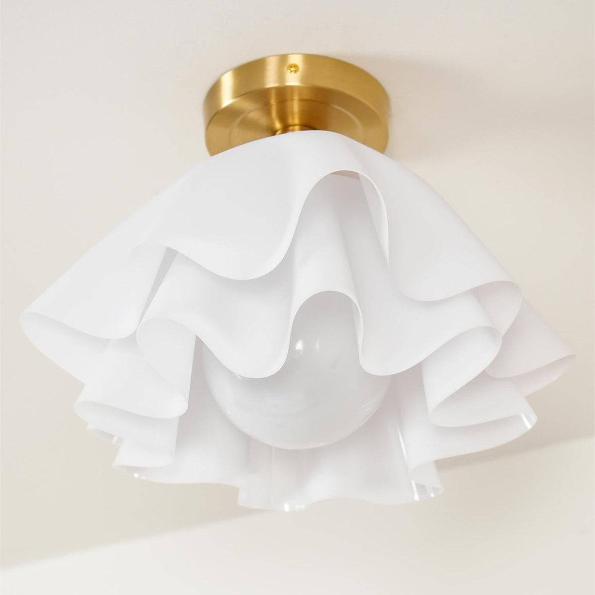 Lustra Pleated Retro Brass Acrylic Ceiling Light