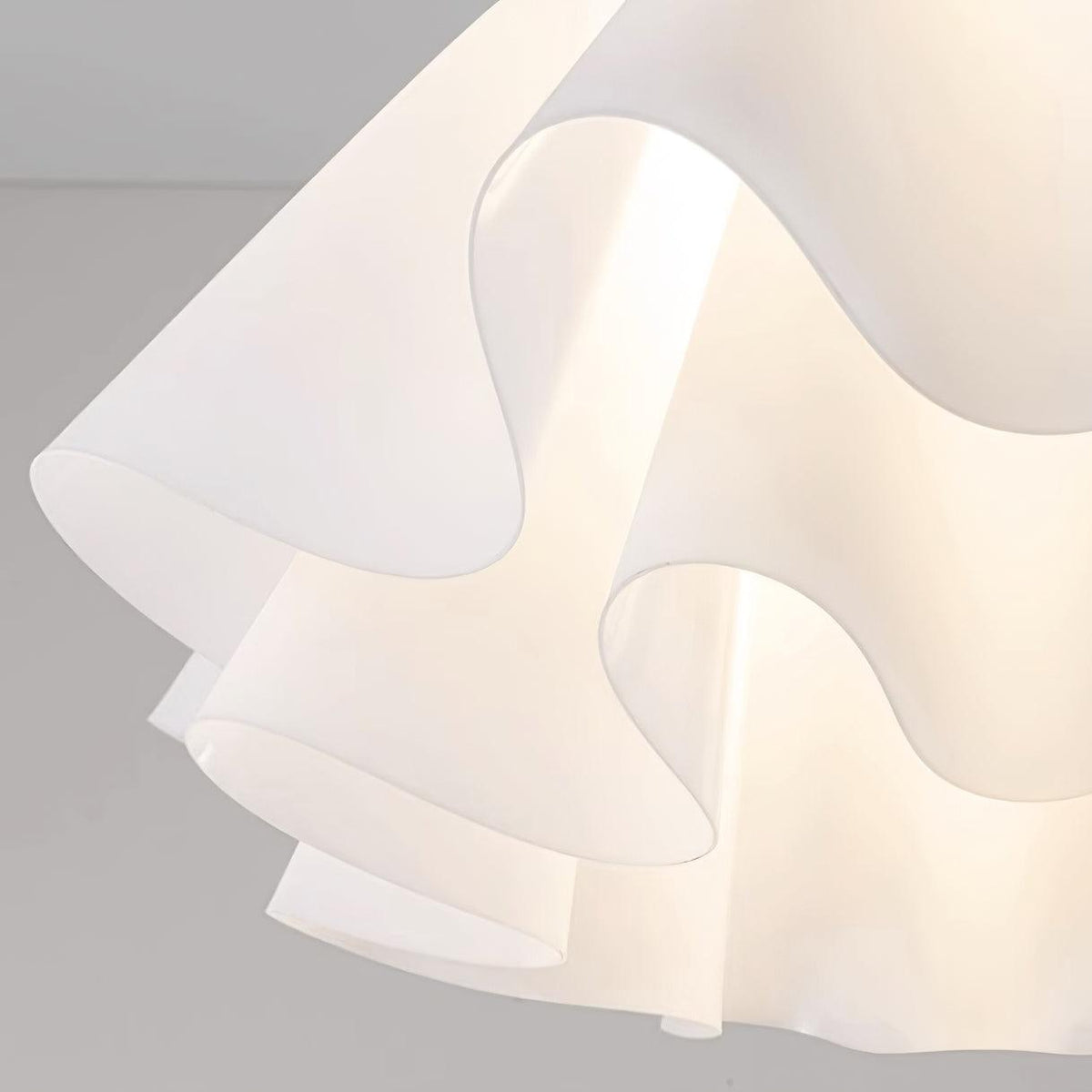 Lustra Pleated Retro Brass Acrylic Ceiling Light