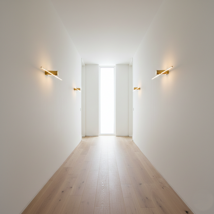 Leigh Brilliance Modern Metal Wall Lamp