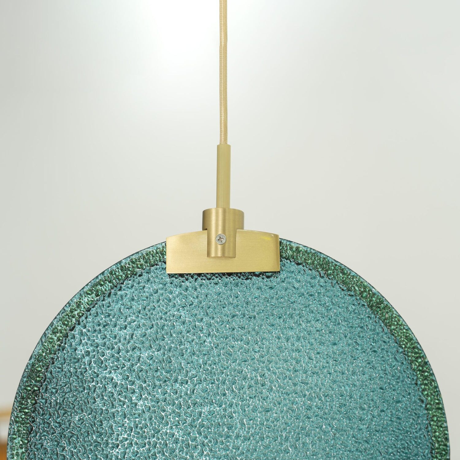 Lampe à pendentif Horo en cadre en laiton