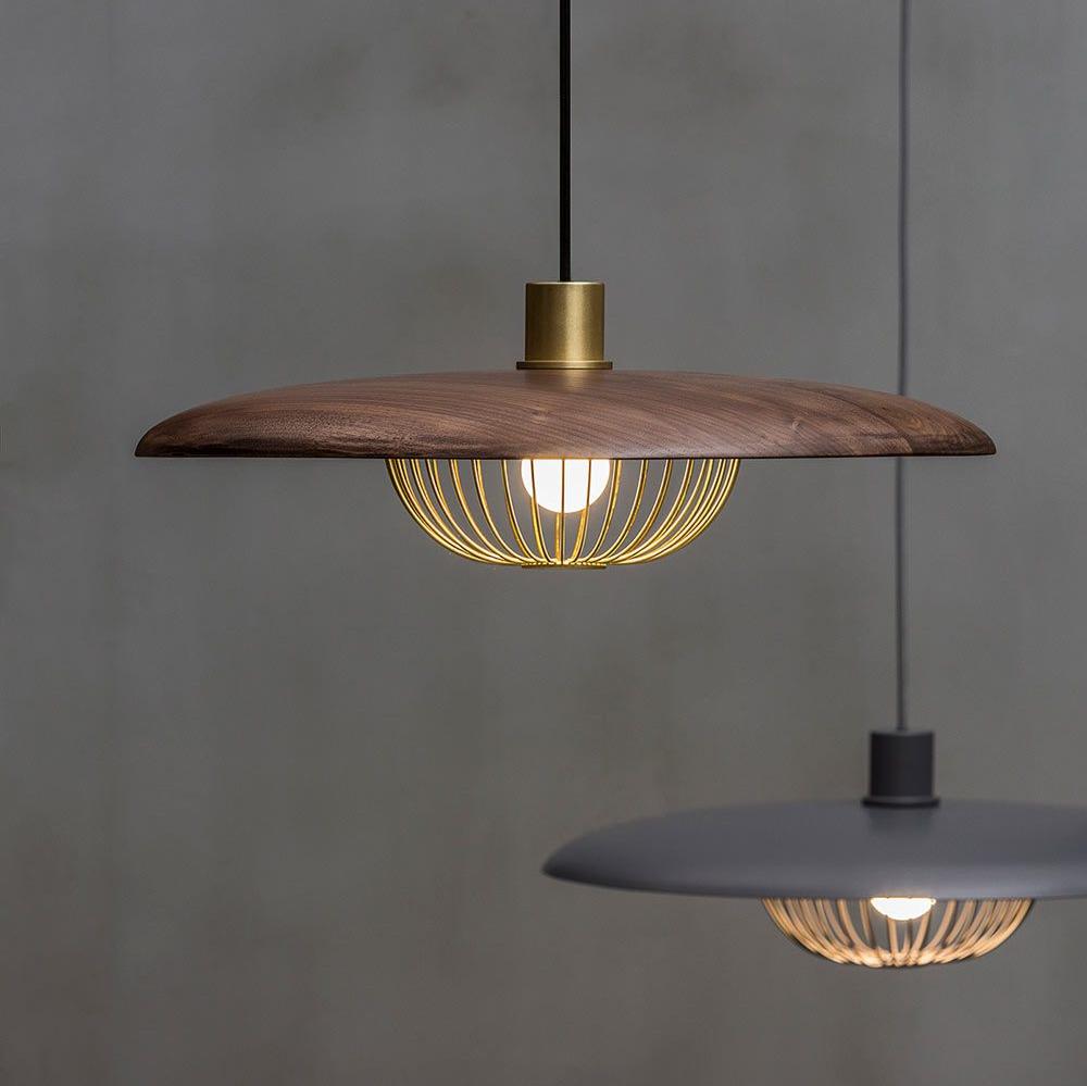 Lampe à suspension Kasa en métal et bois nordique