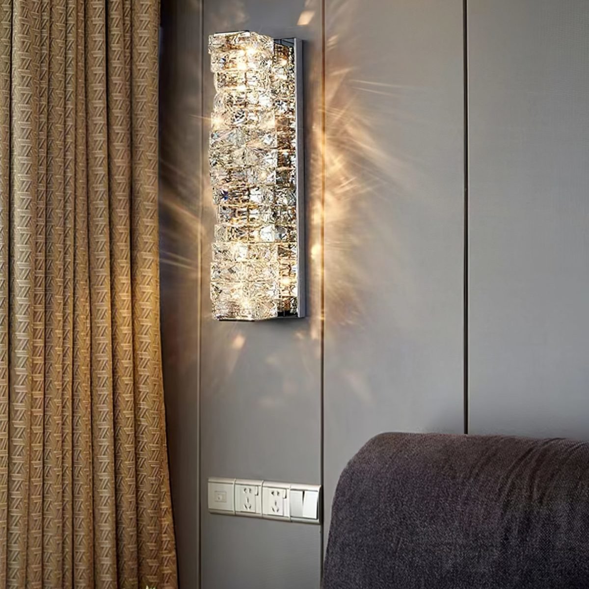 Laminated Crystal Wall Light