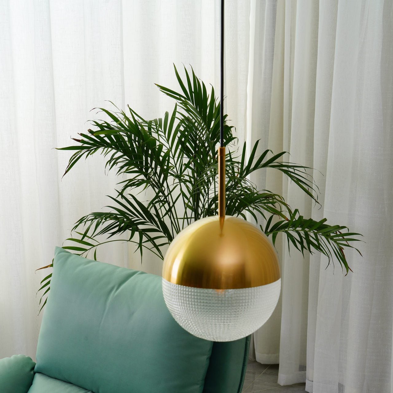 Lens Flair Pendant Lamp