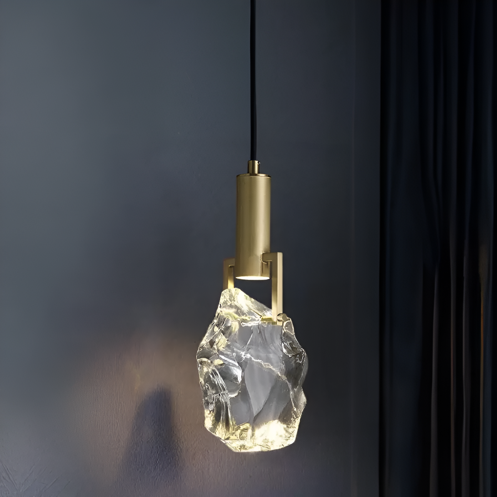 Luxury Nordic Crystal Copper Pendant Lamp