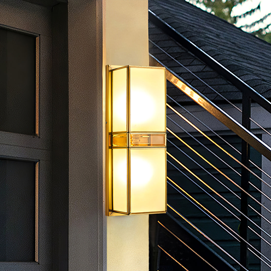 Retro Magari Brass Outdoor Wall Lamp