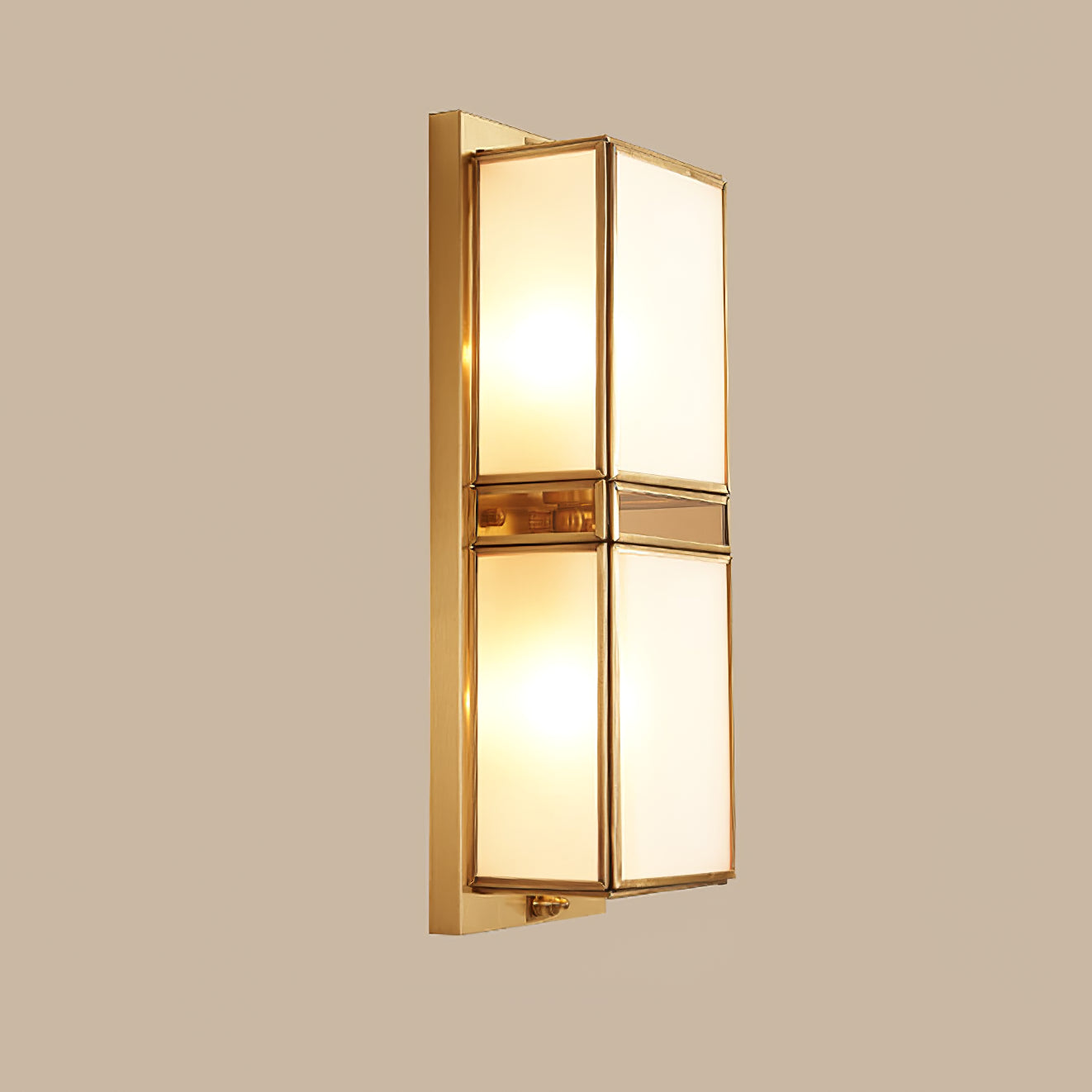 Retro Magari Brass Outdoor Wall Lamp