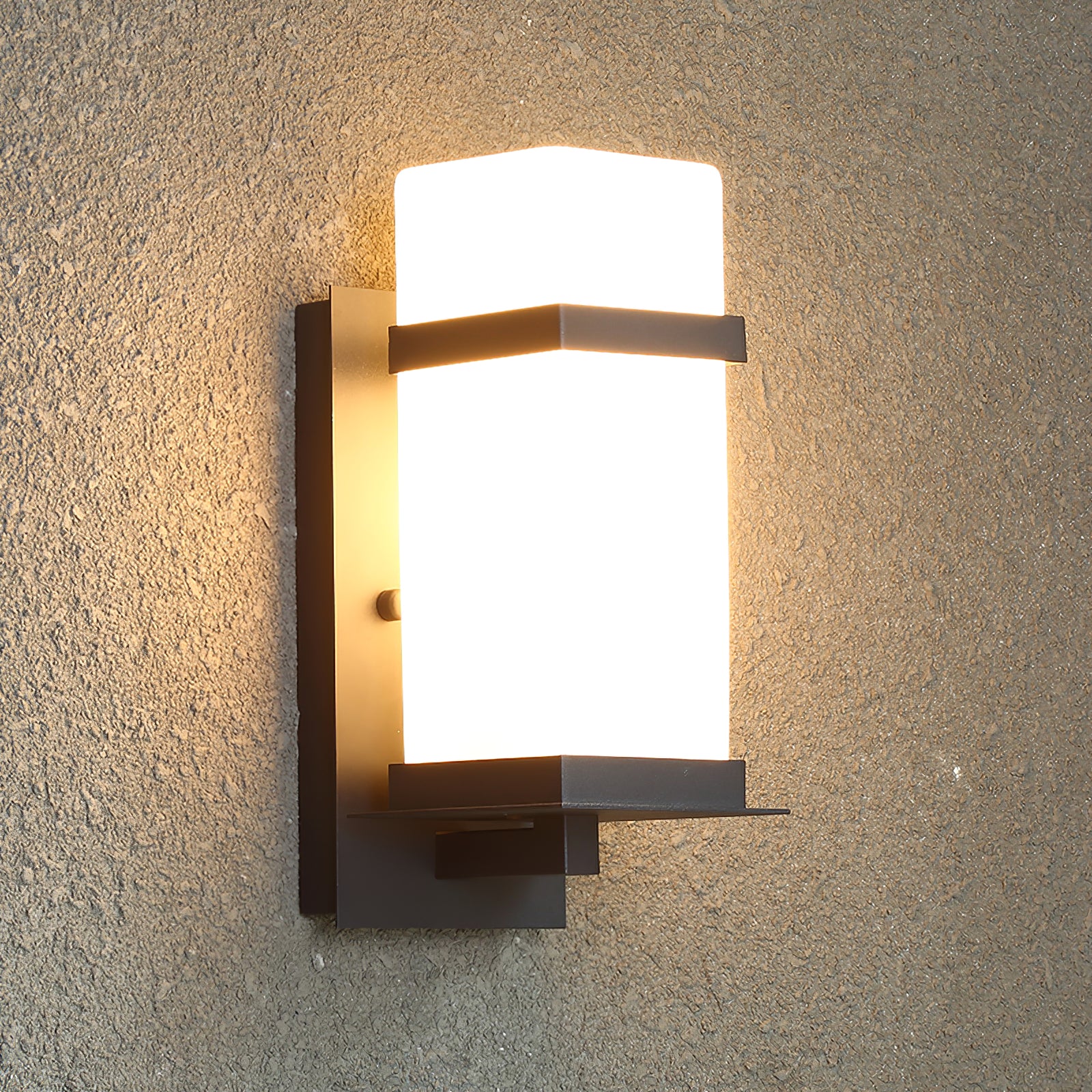 Retro Waterproof Mcdade Outdoor Wall Light