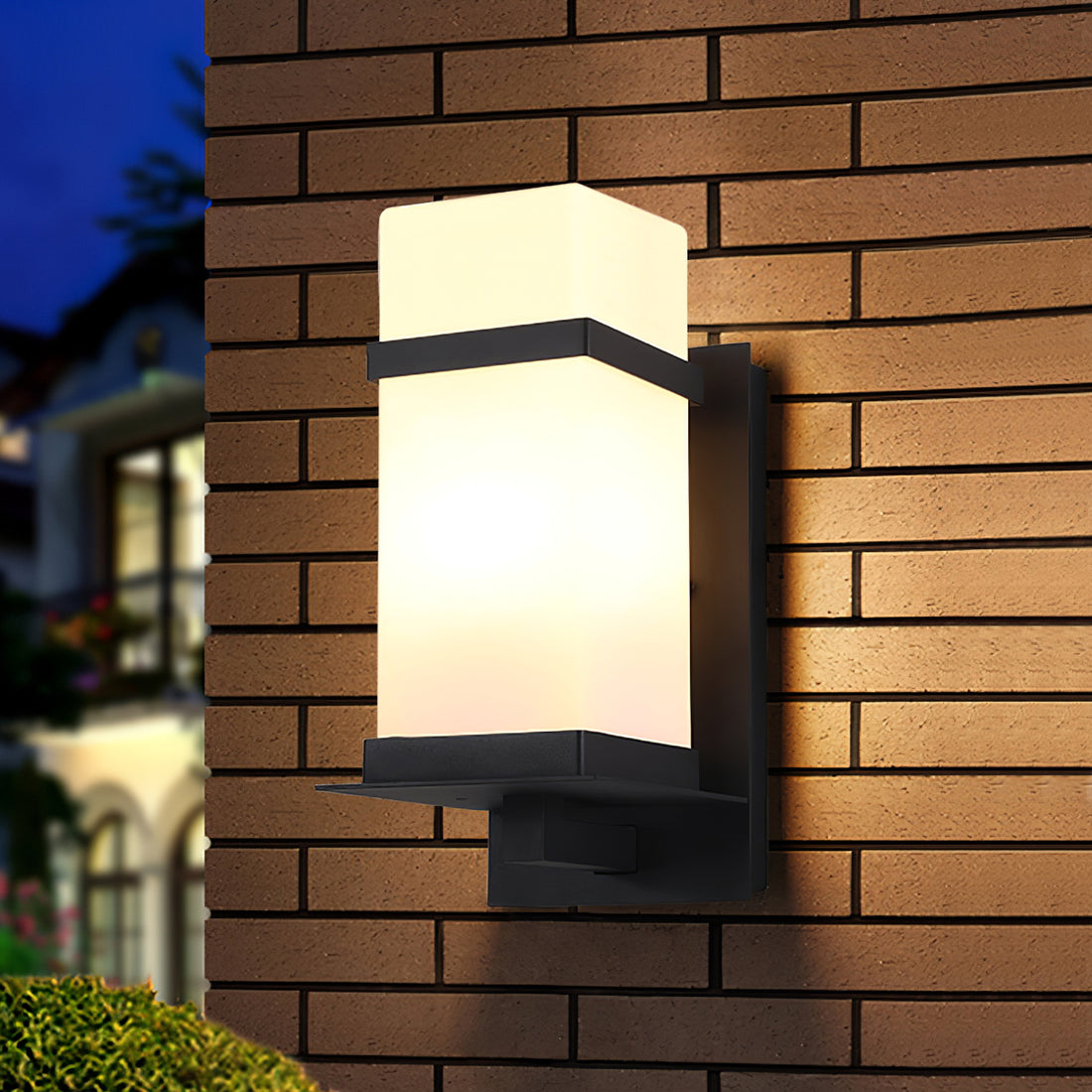 Retro Waterproof Mcdade Outdoor Wall Light