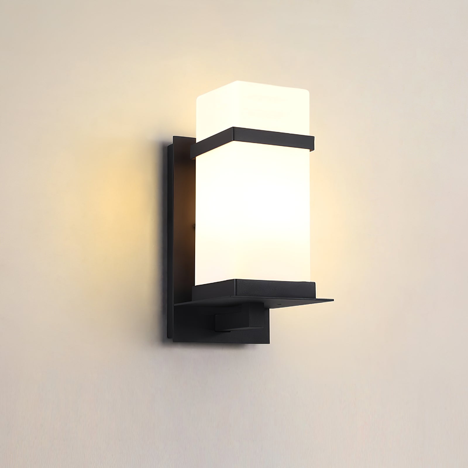 Retro Waterproof Mcdade Outdoor Wall Light