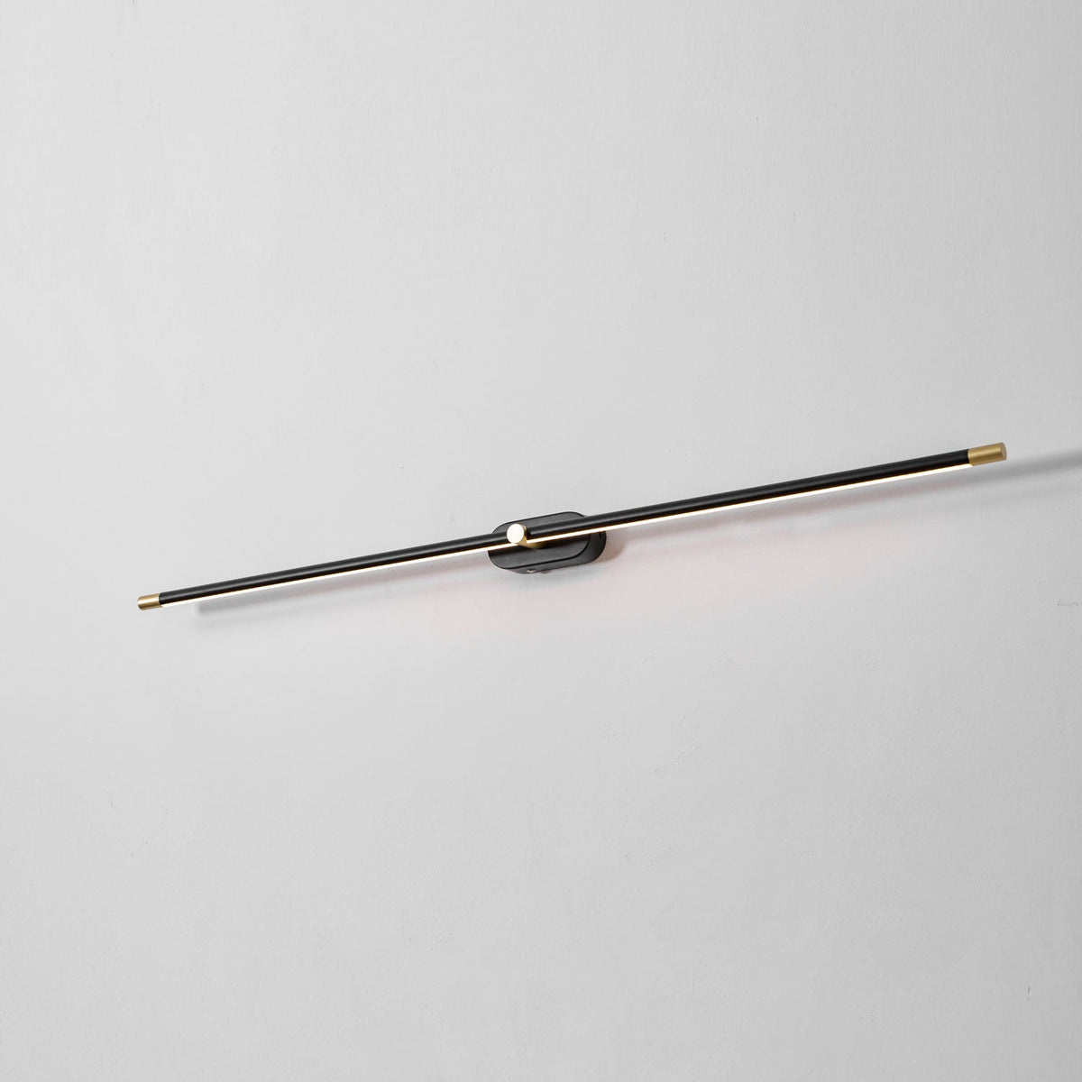 Vittoria Nordic Modern Linear Wall Light