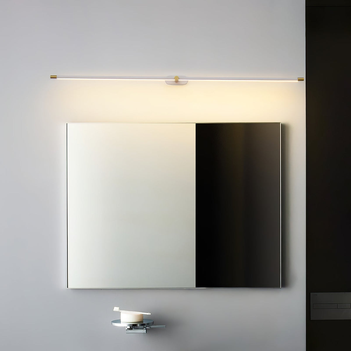 Vittoria Nordic Modern Linear Wall Light
