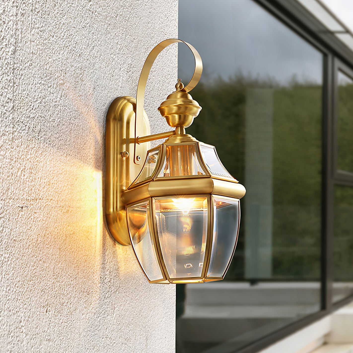 Retro Newbury IP65 Waterproof Outdoor Lantern Wall Light