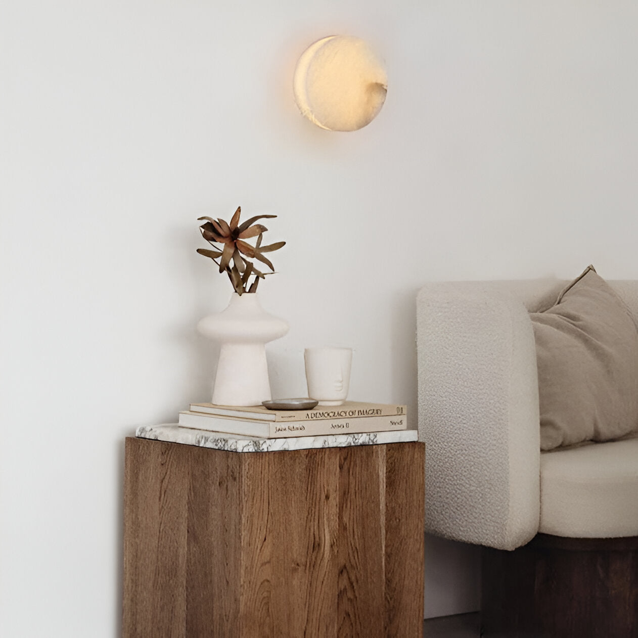 Nordic Alabaster Davina Wall Light