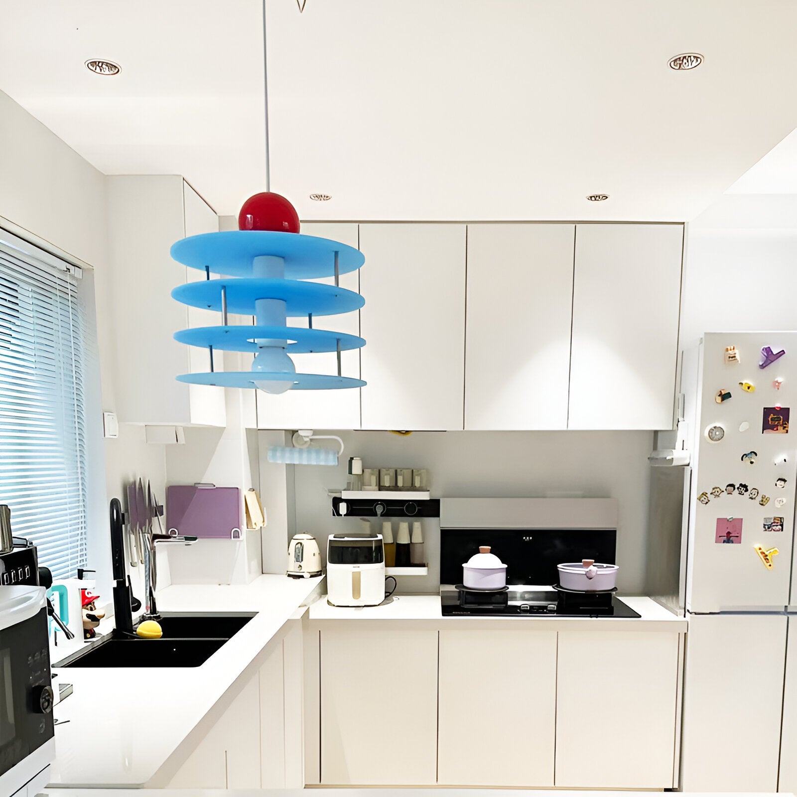 Nordic Round Acrylic Arwen Pendant Light