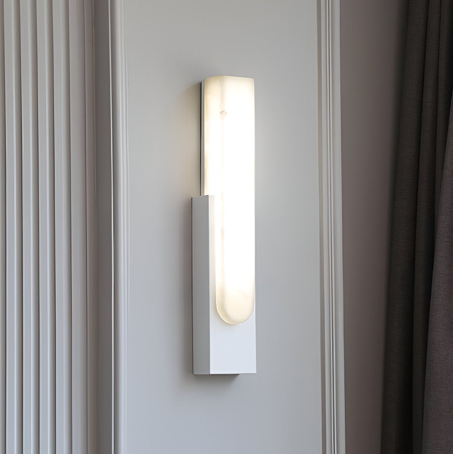 Lámpara de pared LED de alabastro artificial Agatha