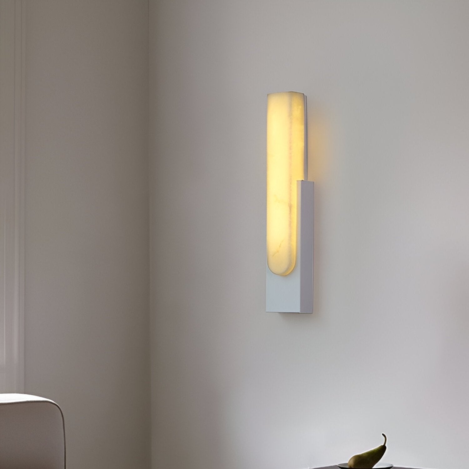 Lámpara de pared LED de alabastro artificial Agatha