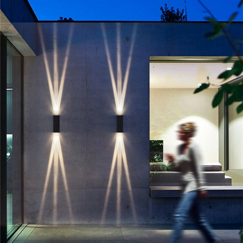 Outdoor LED Three-Beam Wall Lamp