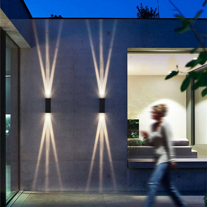 Lámpara de pared LED de tres haces para exterior