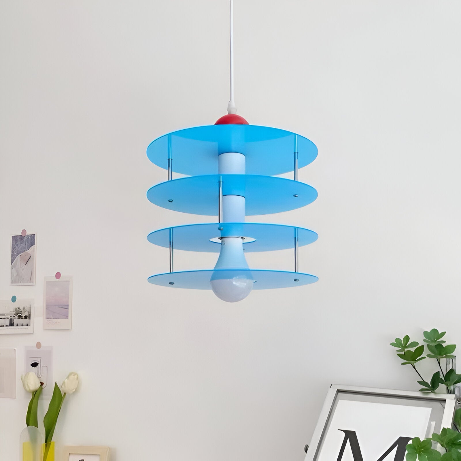 Nordic Round Acrylic Arwen Pendant Light