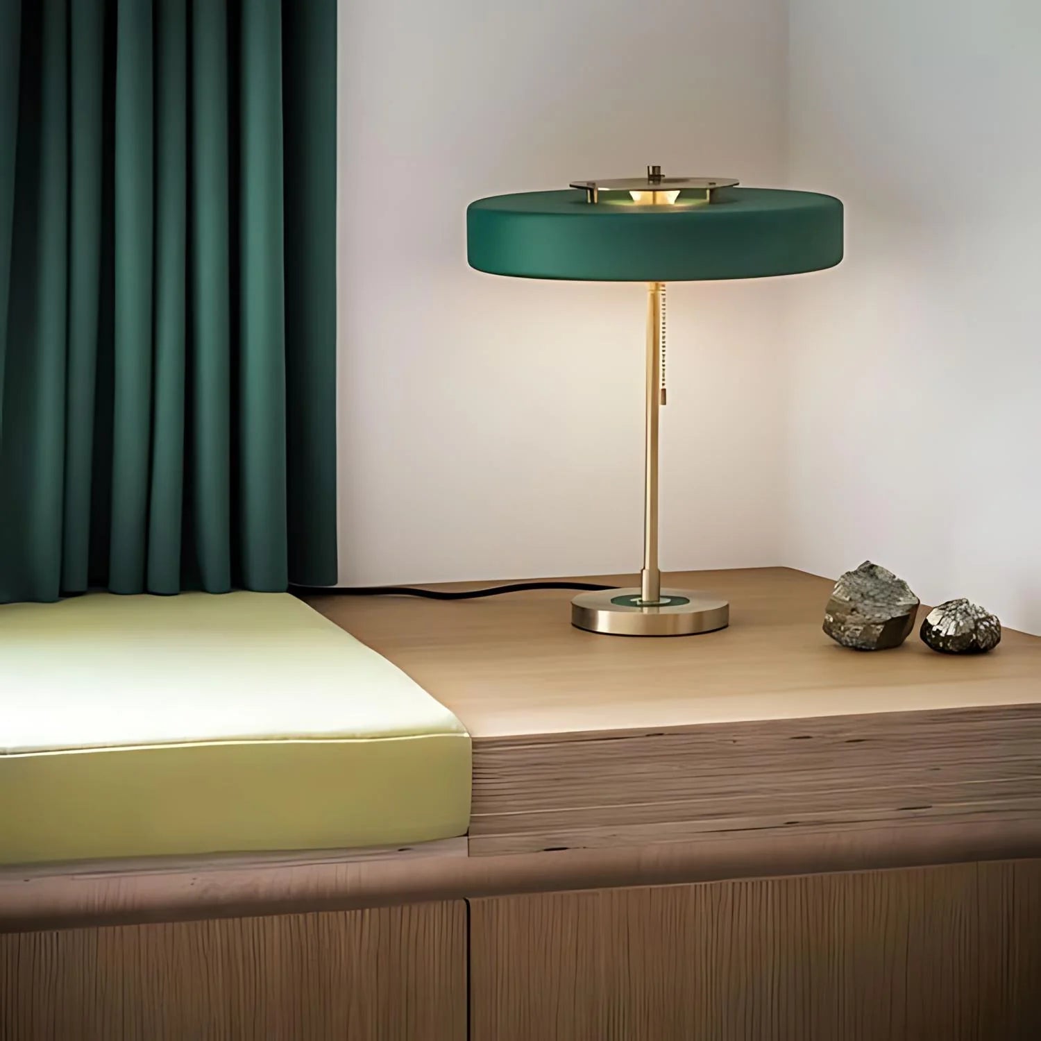 Radiant Tower of Light Table Lamp