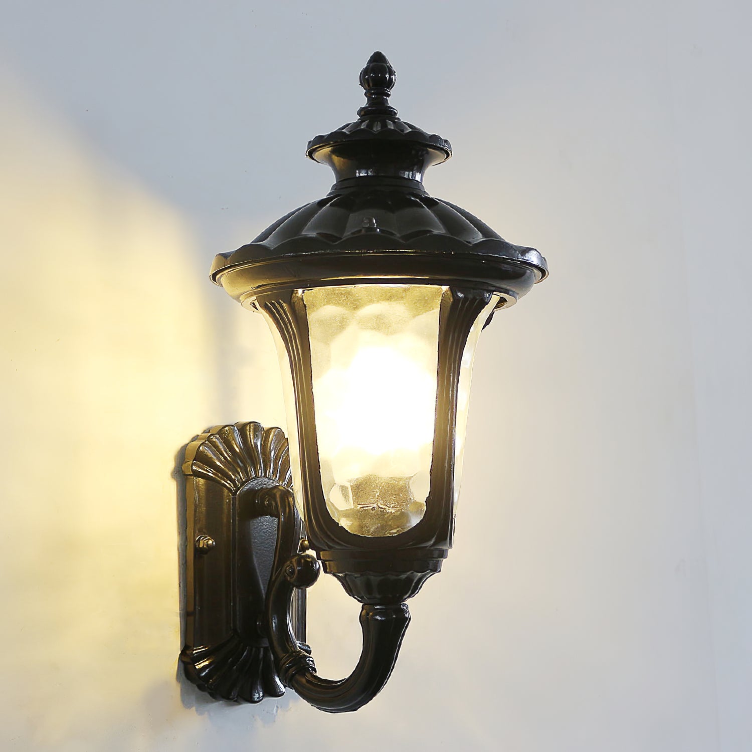 Lampada da parete esterna retro in vetro opalino IP65 impermeabile