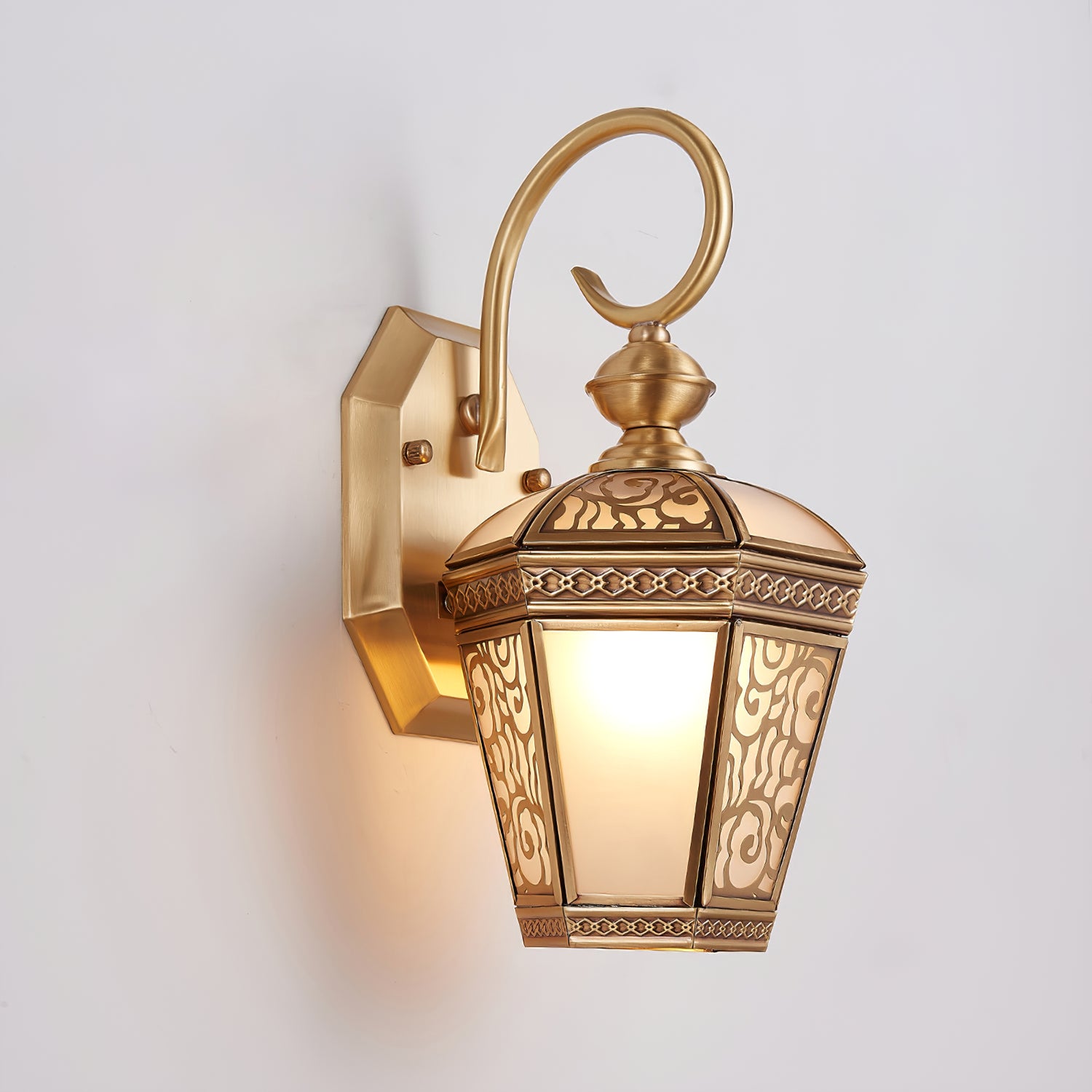 Retro Palace Pattern Outdoor Wall Lamp