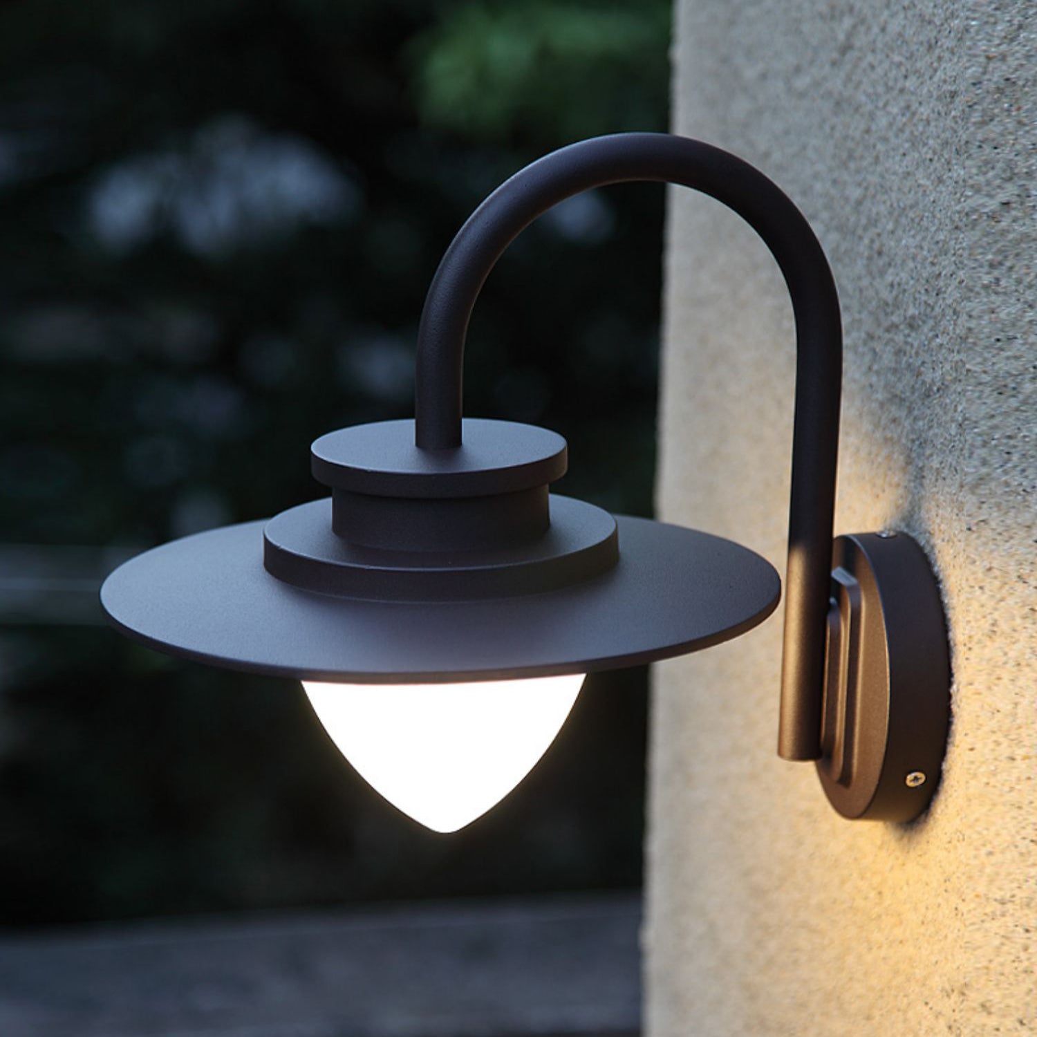 Pijnboom Kegel Buitenwandlamp