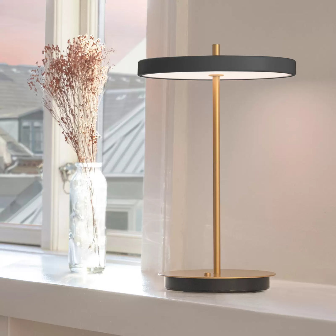 Goldener Strahl Eleganz Drahtlose Tischlampe